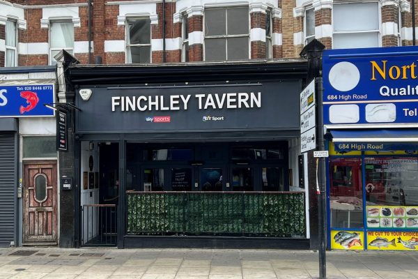 London N12 - Finchley Tavern