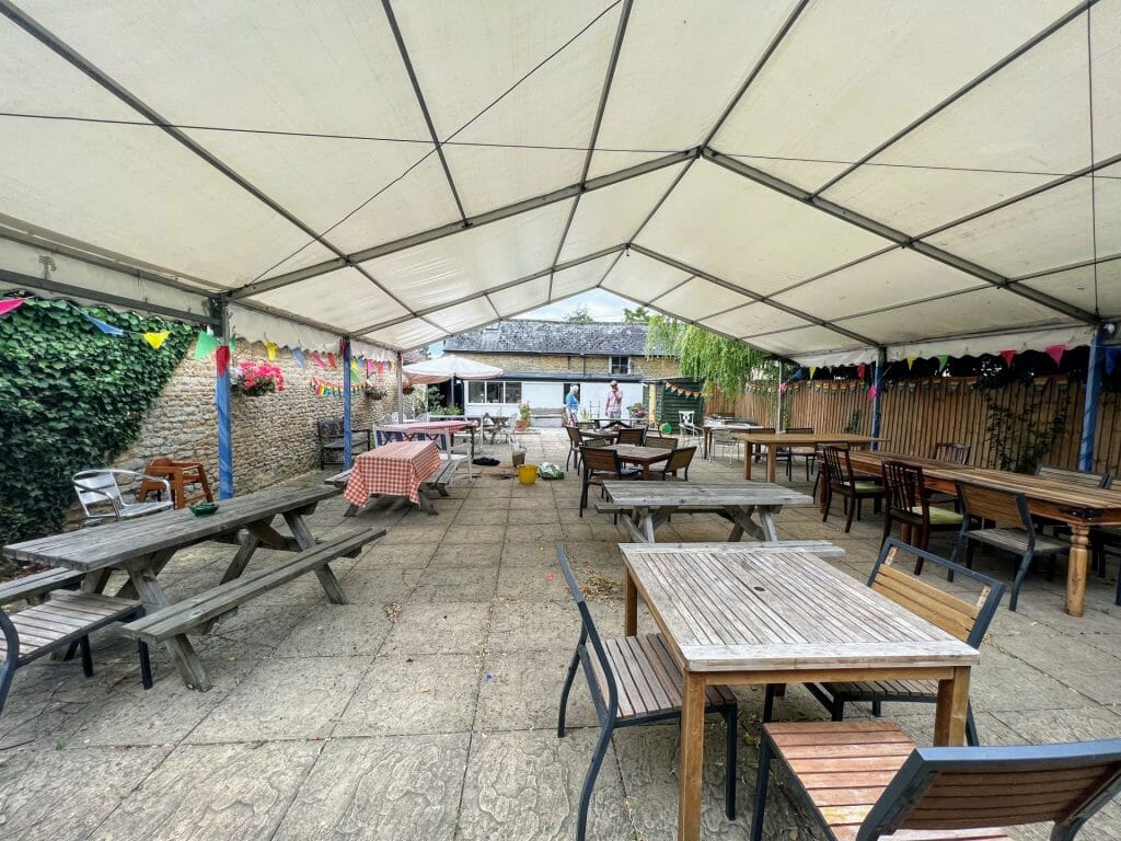 STRATTON AUDLEY THE RED LION PUB ON 0.14 ACRE SITE FOR SALE Drake